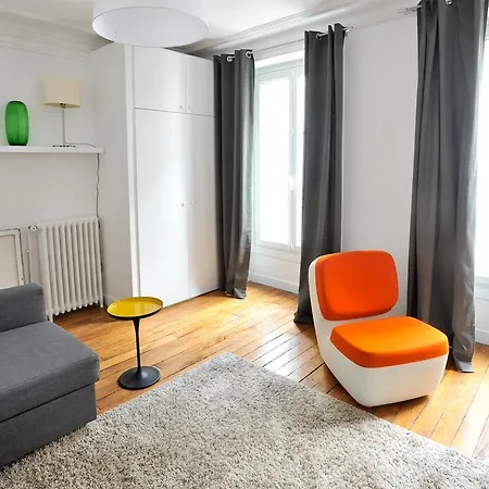 Opera Prive - City Centre Apartment *